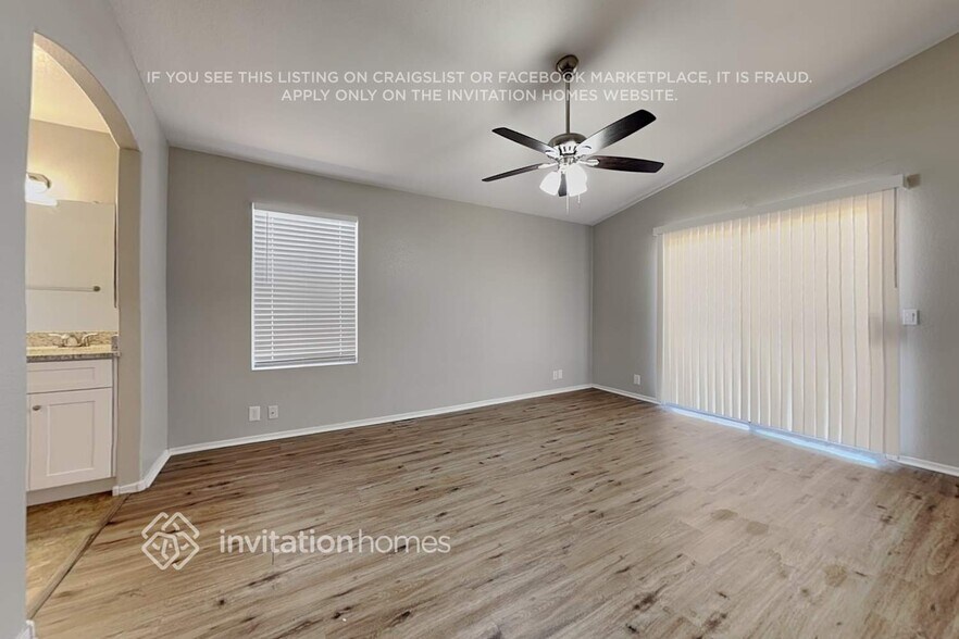 Building Photo - 11007 N 59th Dr
