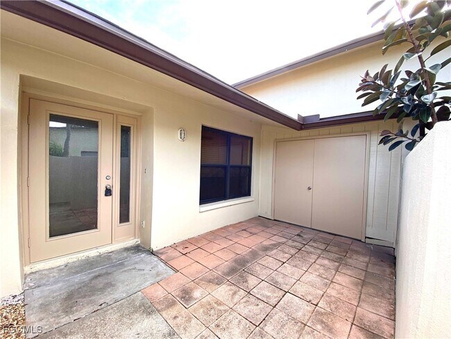 Building Photo - 6112 Principia Dr
