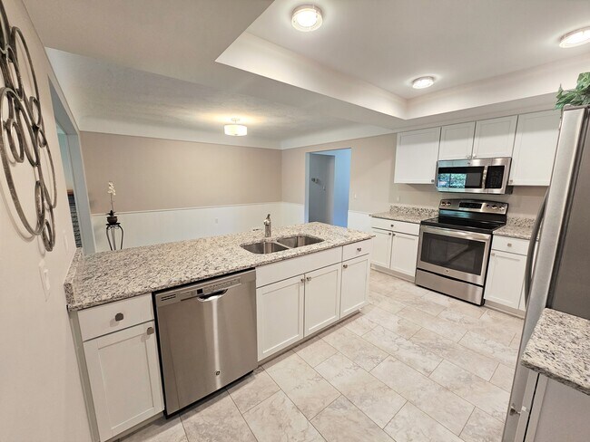 Building Photo - 53416 Tundra Dr
