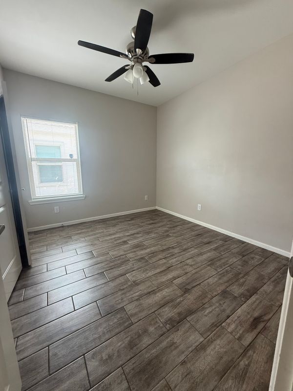 Building Photo - 5800 Sandpiper Ave