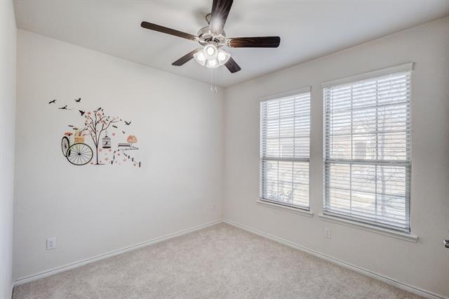 Building Photo - 11120 Canyon Oak St