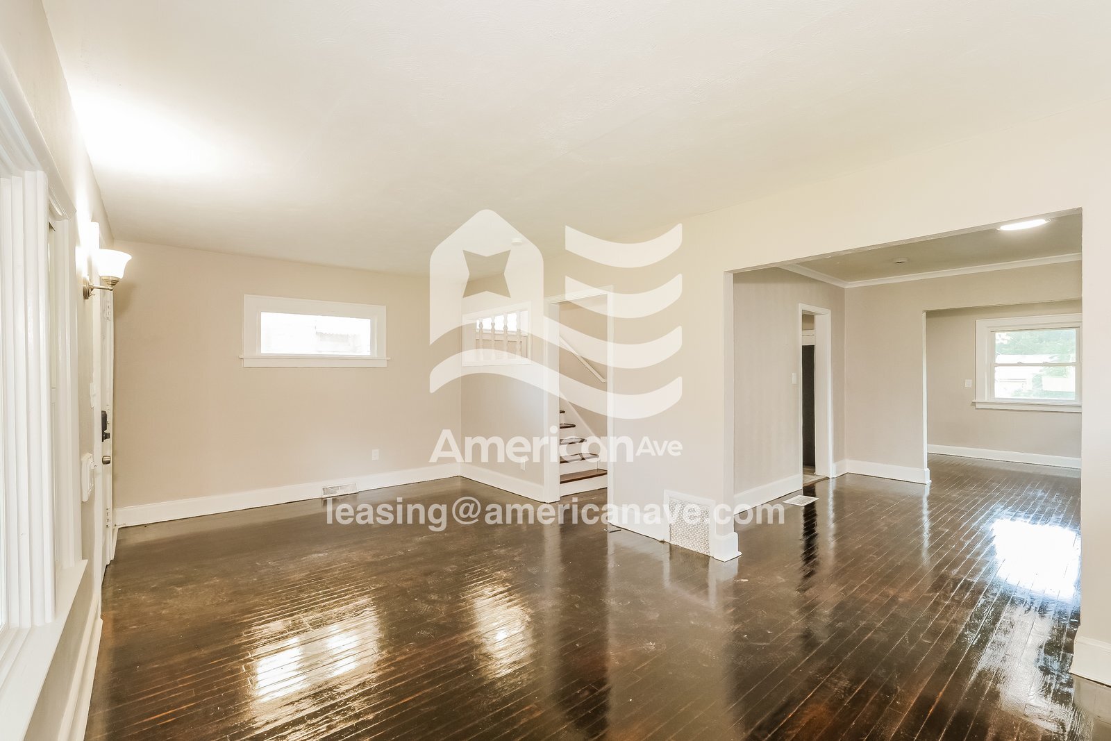 Building Photo - 1305 E 59th St