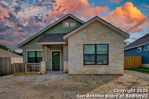 Building Photo - 1247 Green Hill Dr