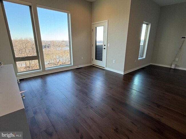 Building Photo - 3119 Pierview Ln