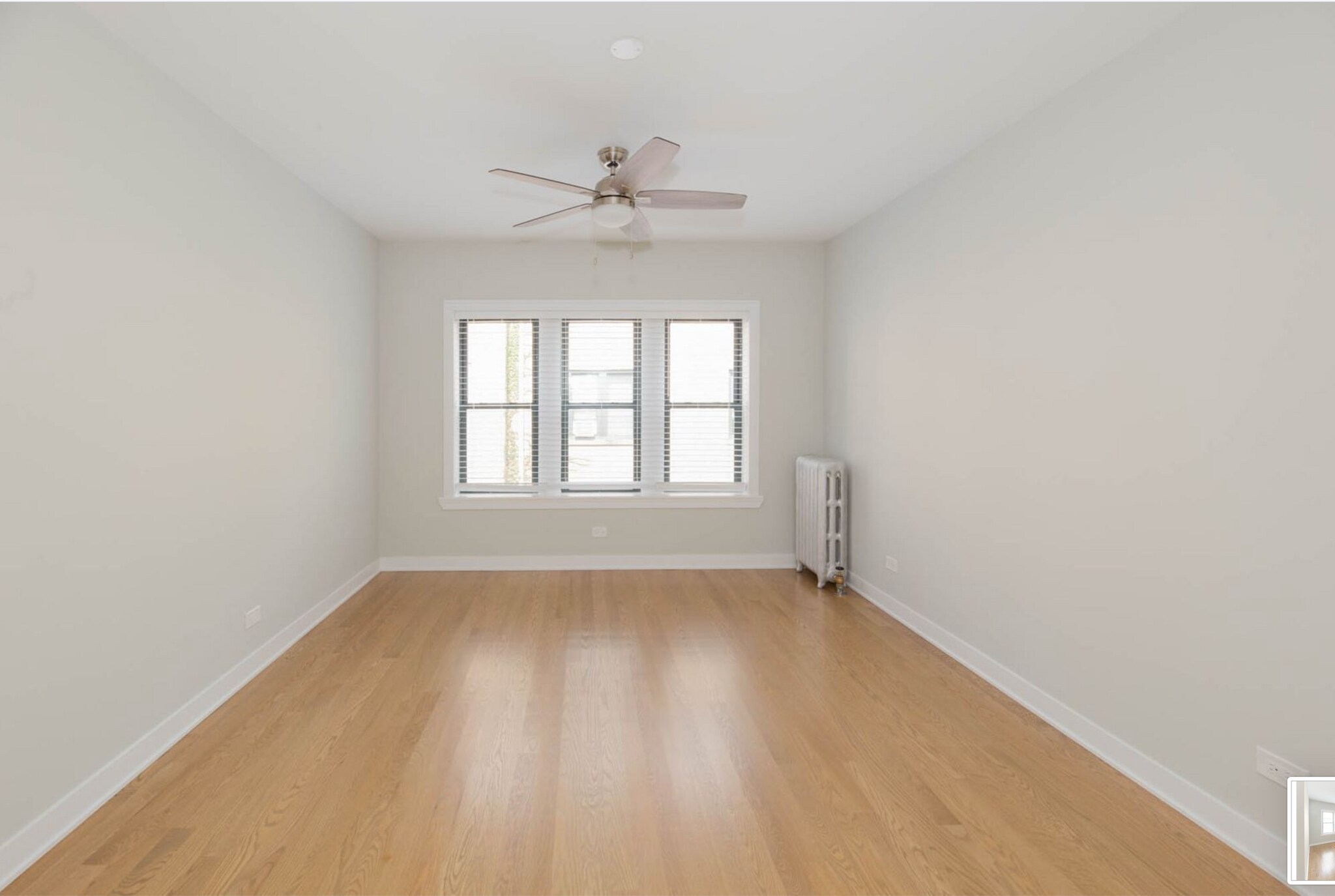 Building Photo - 4828 N Wolcott Ave