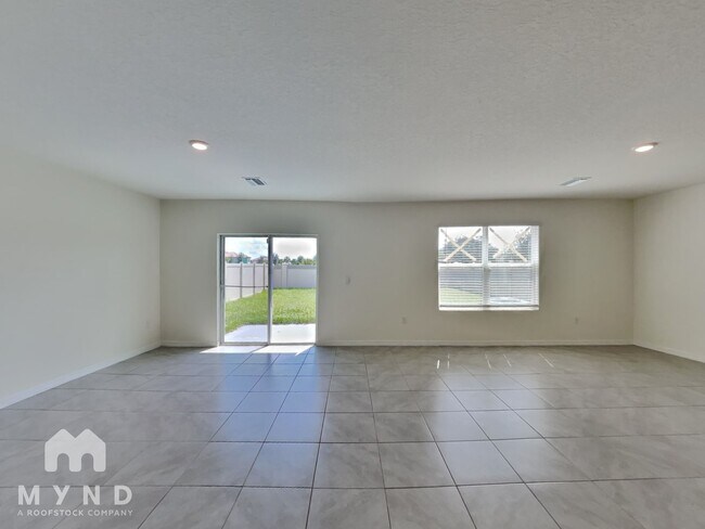 Building Photo - 33996 Jasper Stone Dr