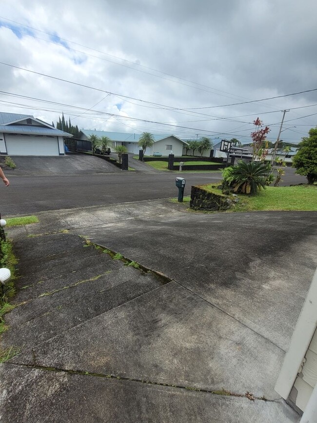 Building Photo - 3BD 2BA HOME IN HILO'S WAIAKEA HEIGHTS