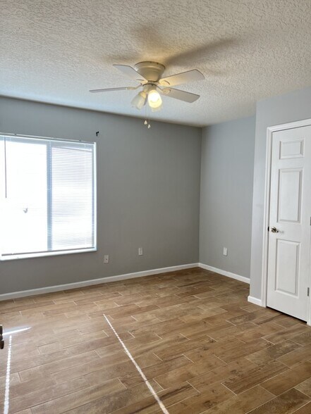 Building Photo - 8080 St Andrews Cir