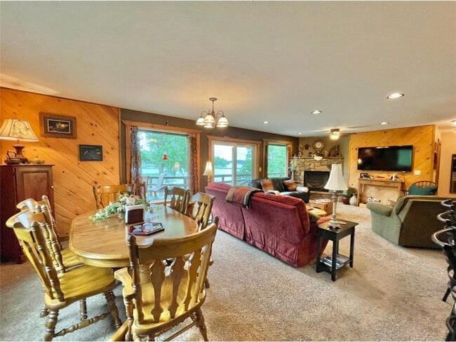 Building Photo - 38258 Deer Lake Way