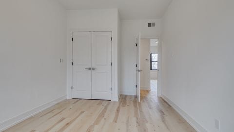 Building Photo - 1906 N Whipple St