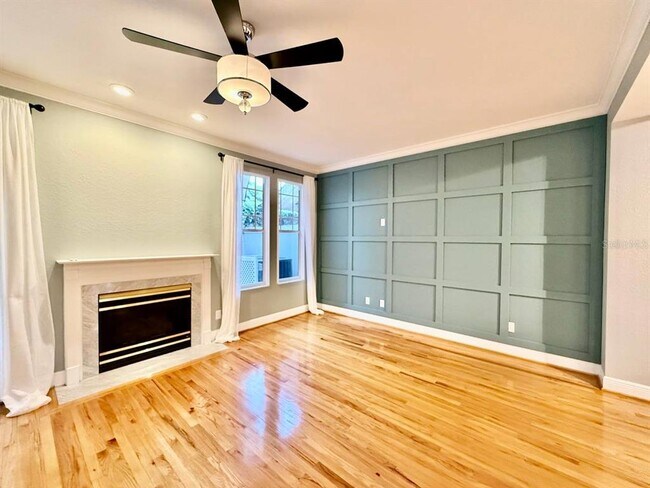 Building Photo - 2920 W El Prado Blvd