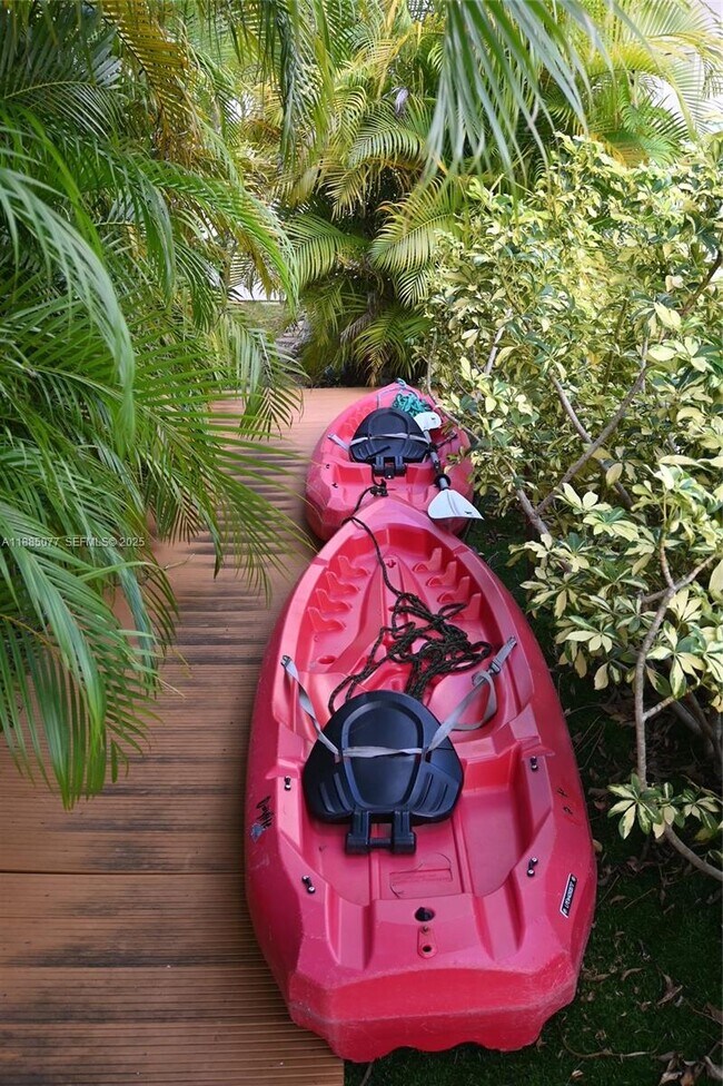 Building Photo - 1104 Washington St