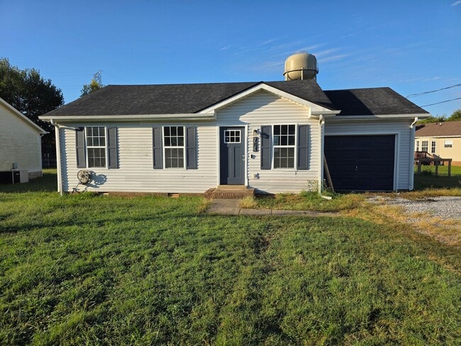 Building Photo - Comfort and Convenience Ranch Home Awaits ...