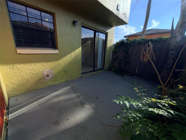 Building Photo - 3220 Oak Lawn Pl