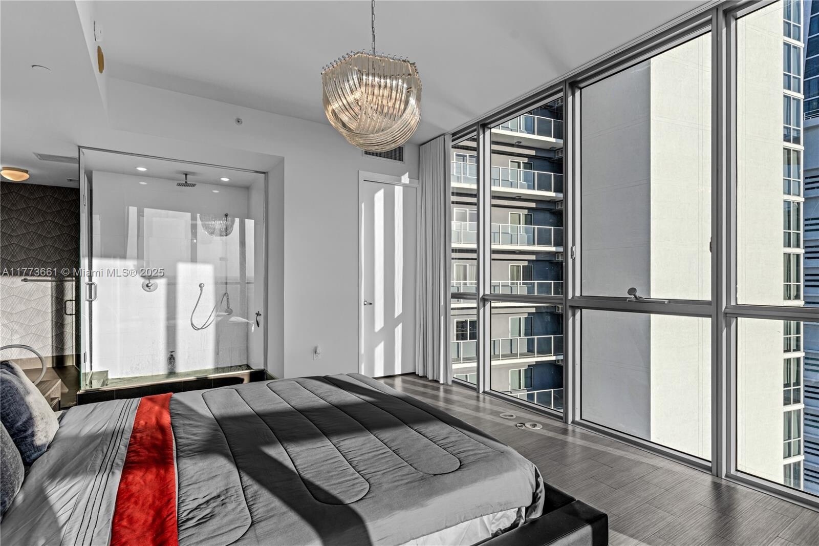 Building Photo - 1100 Biscayne Blvd