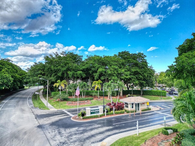 Building Photo - 9580 Weldon Cir