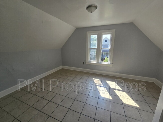 Building Photo - 2626 N 24th St