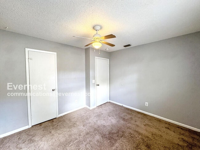 Building Photo - 9705 Cypress Shadow Ave