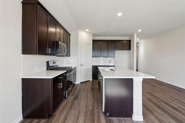 Building Photo - 503 Loch Dr