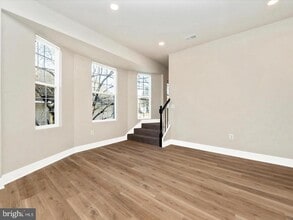 Building Photo - 2919 Woodland Ave