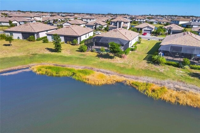 Building Photo - 15716 Barefoot Beach Dr