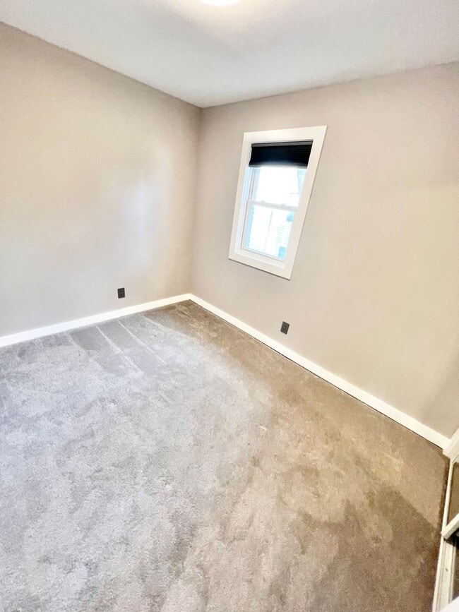 Building Photo - Meridian Apartments