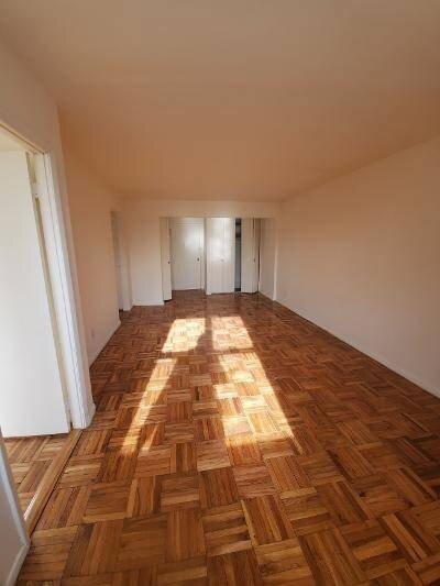 Building Photo - 94-20 59th Ave