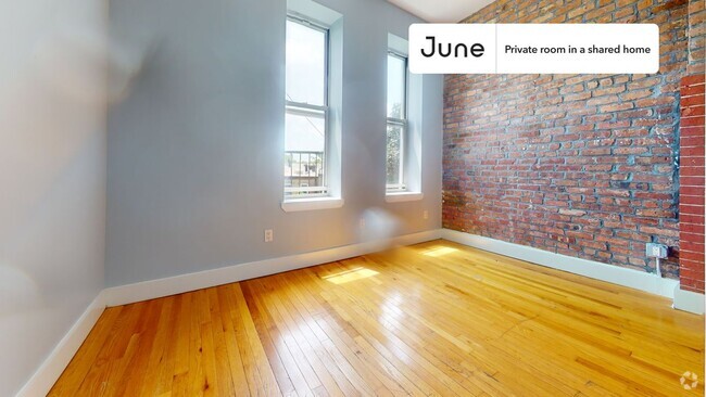 Building Photo - 886 Jefferson Ave