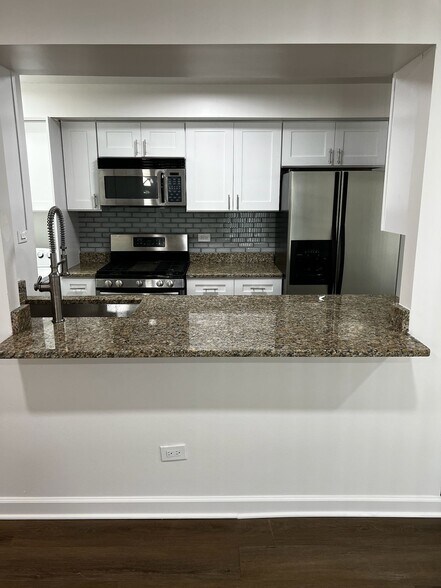 Building Photo - 7909 163rd Ct