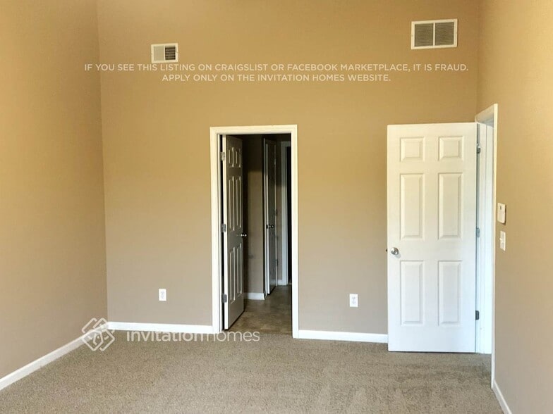 Building Photo - 1015 City Park Dr