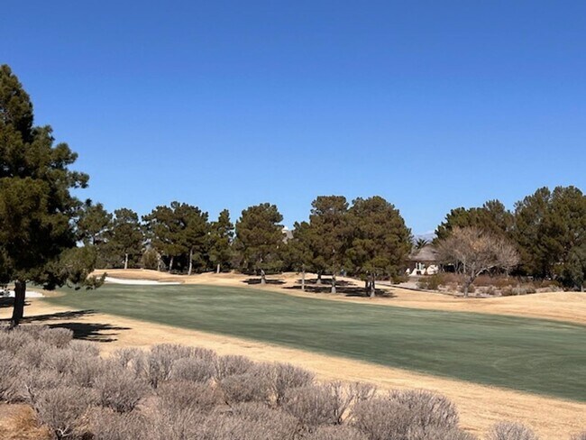 Building Photo - Condo on TPC Summerlin golf course! $2250/...