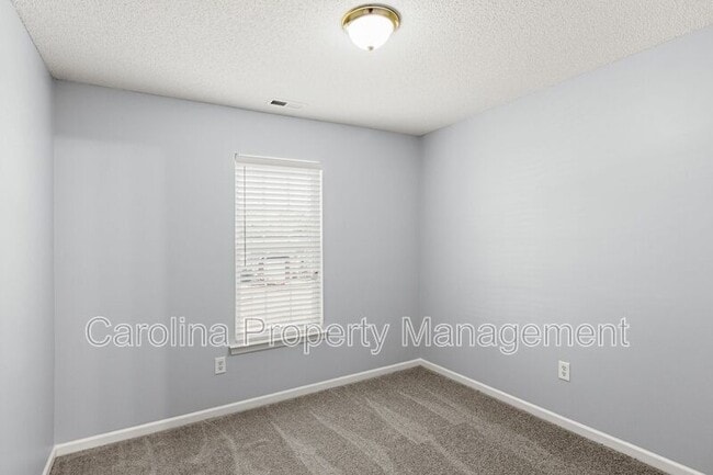 Building Photo - 6828 Ayrshire Glen Pl