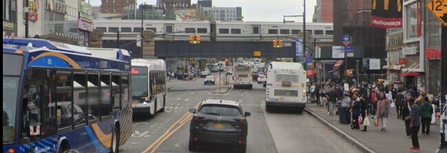Building Photo - 144-56 Roosevelt Ave