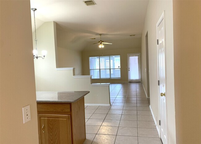 Building Photo - 11014 Redhaven Ct