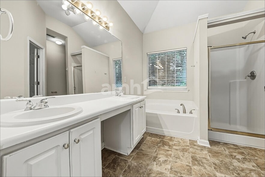 Building Photo - 2259 Howell Farms Pt NW