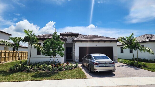 Building Photo - 2965 SE 23rd Ave