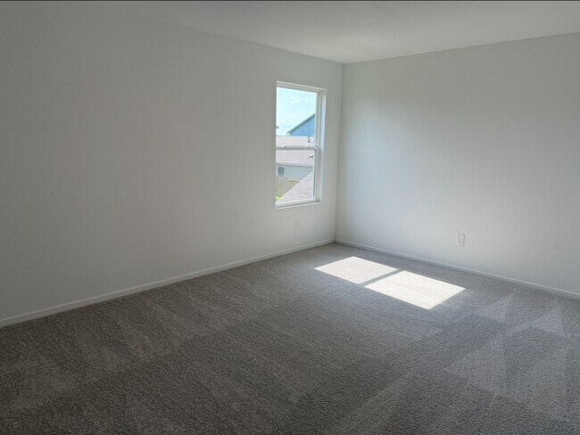 Building Photo - 12507 Mountain Daisy Rd