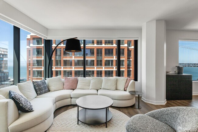 Building Photo - 280 Spear St