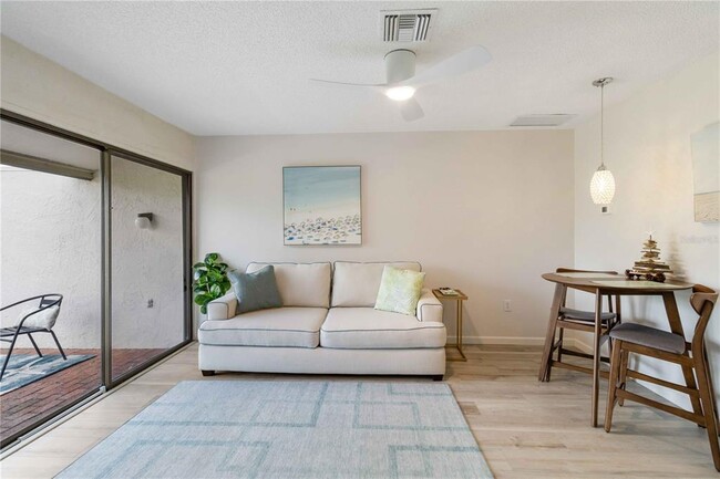 Building Photo - 3505 Longmeadow