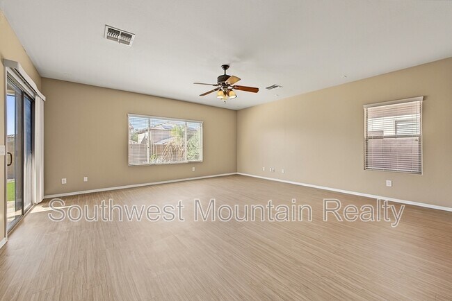 Building Photo - 2346 N Monticello Dr