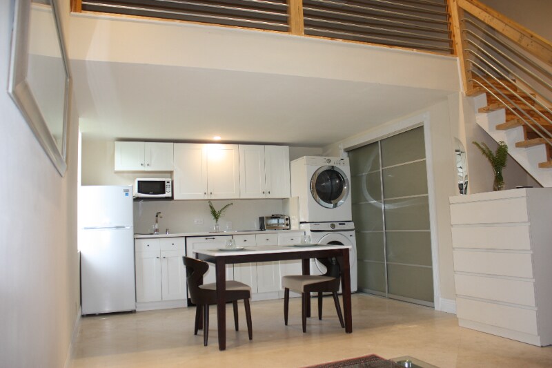 Building Photo - 5862 Homeland Rd