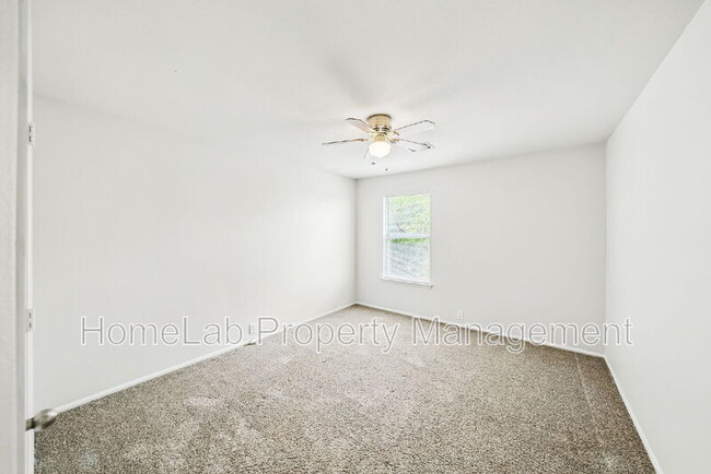 Building Photo - 3454 Kodiak Diamond