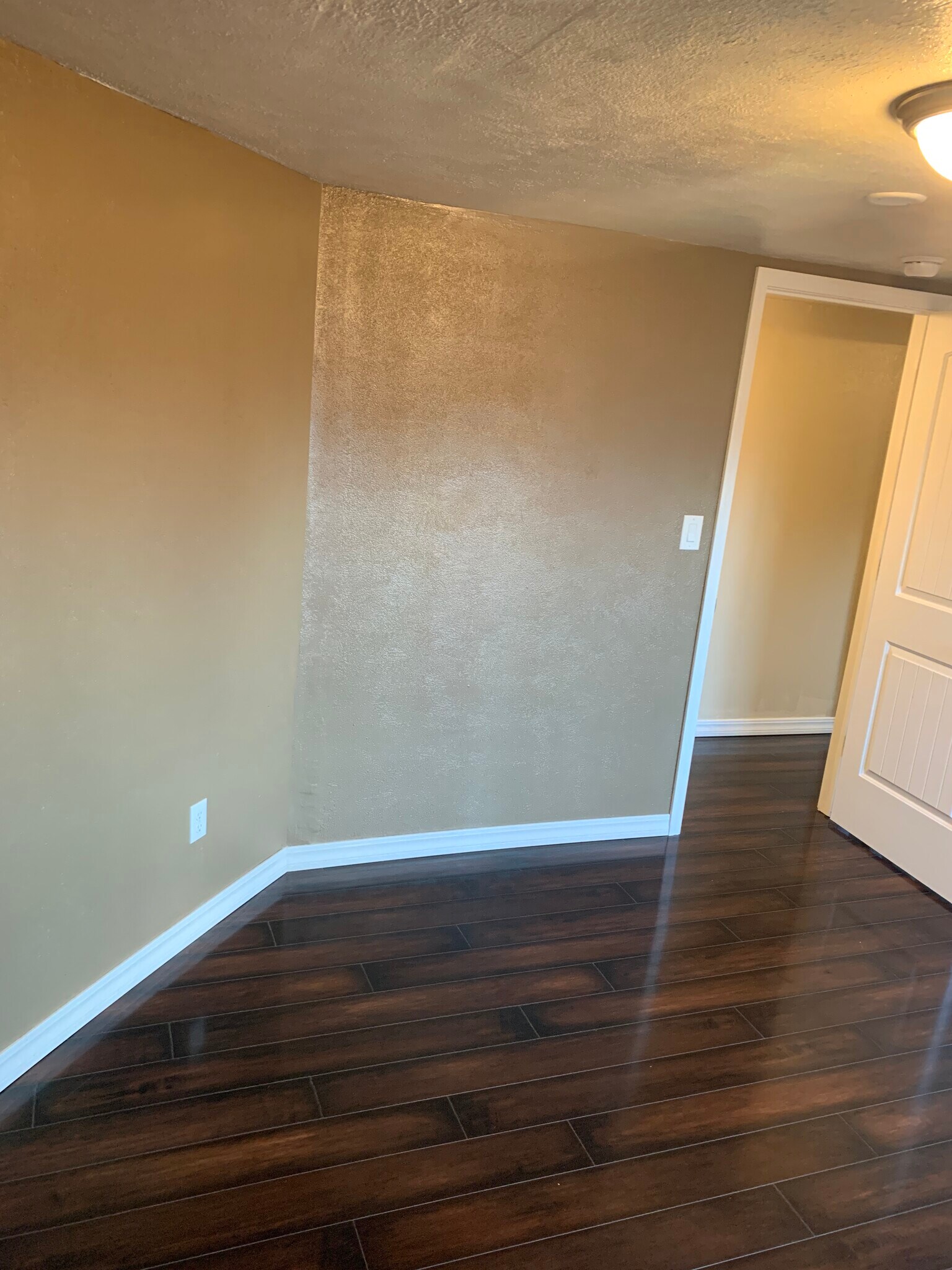 Large Bedrooms! - 231 S Water St