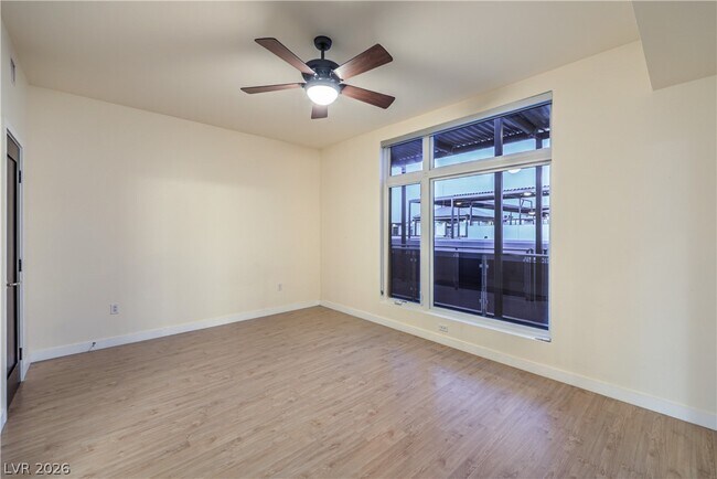 Building Photo - 8925 W Flamingo Rd