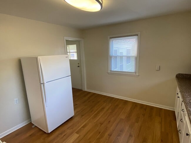 Building Photo - 2-Bedroom 1 Bath Ranch Style Home Near GD Jones Elementary