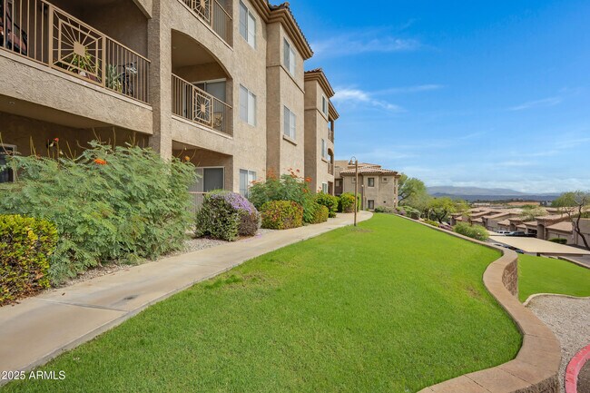 Primary Photo - 13700 N Fountain Hills Blvd