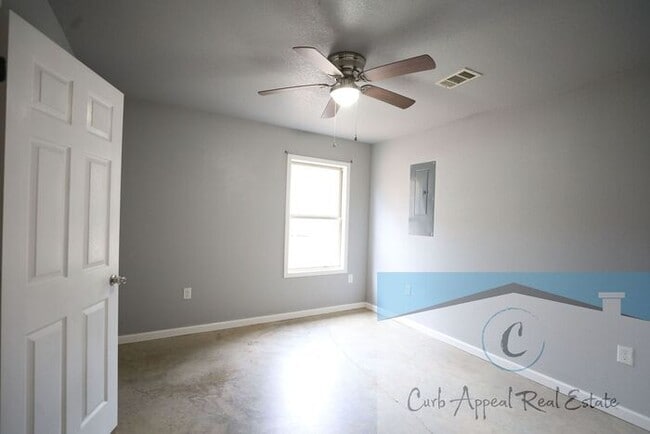 Building Photo - 2-bedroom, 2 bath apartment recently built apartment in Trumann includes washer/dryer!!