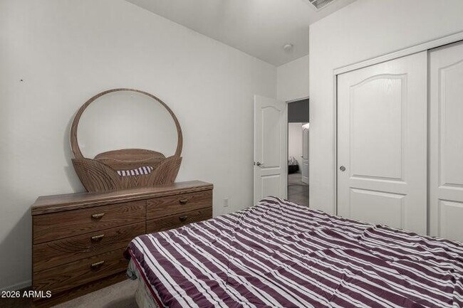 Building Photo - 2854 S Peel Dr