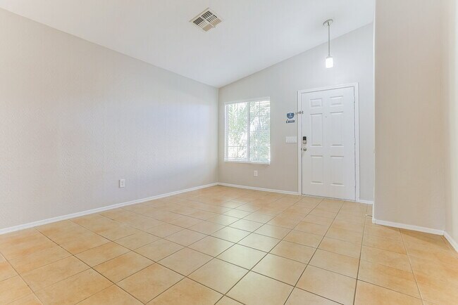 Building Photo - 1465 E Rolls Rd