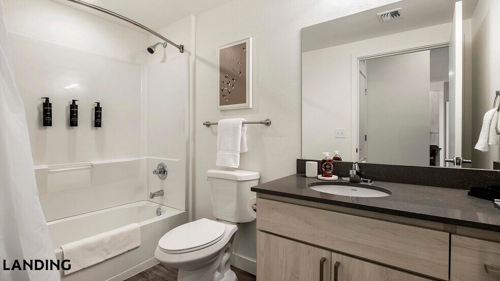 Building Photo - 1760 S Crismon Rd